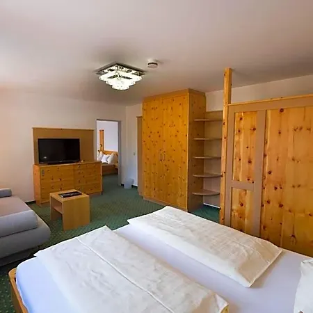 Hotel Nockalm 3*