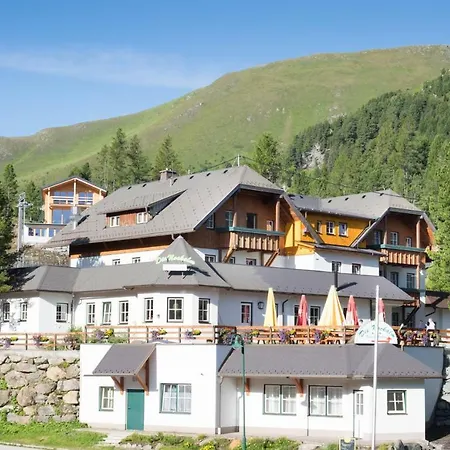 Hotel Nockalm 3*