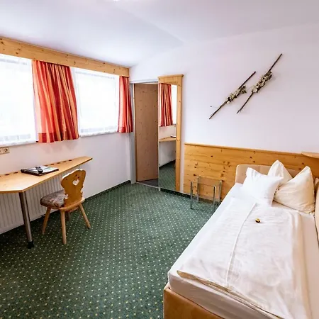 Hotel Nockalm 3*